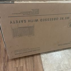 Delta Children Adley 3-in-1 Convertible Crib - Gray