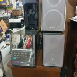 Panasonic SA-PM18 Bookshelf Stereo 5-Disc CD Player Aux Radio AM/FM No Remote