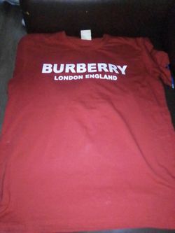 Burberry t-shirt