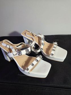 Women's heels size 14