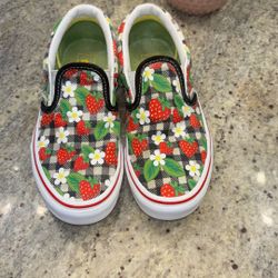 Vans Size 3 Big Girls…..$20