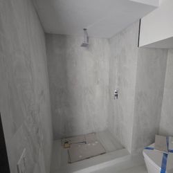 Glass Shower In All The Measures