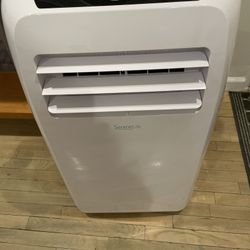 Portable Air Conditioner- Nearly New- Serene Life- 8,000 BTU Energy Efficient 