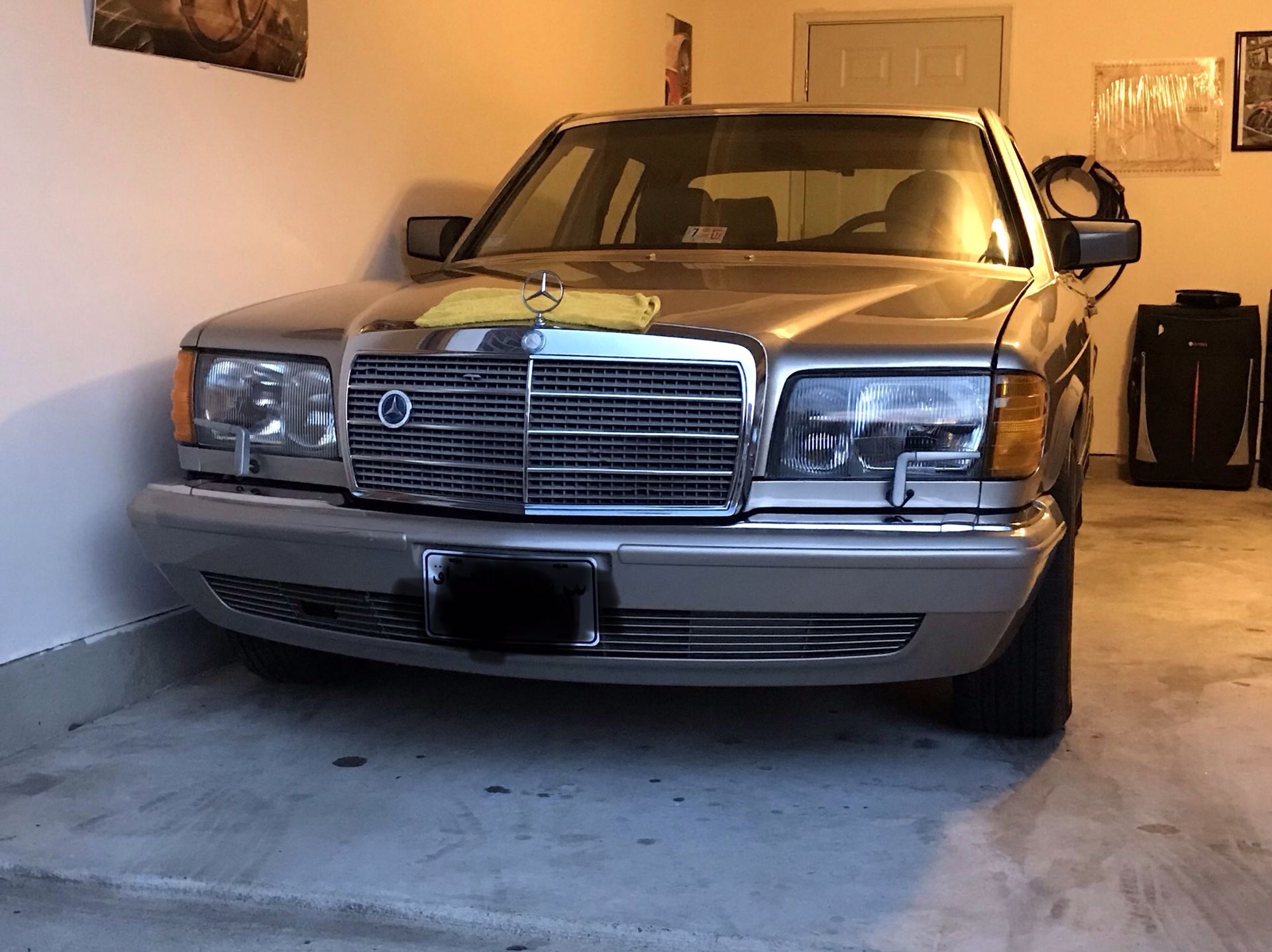 1991 Mercedes-Benz 300-Class