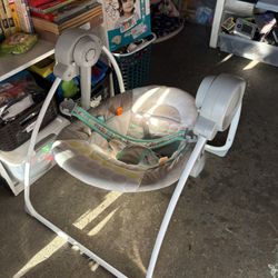 Bright Starts Whimsical Wild Portable Compact Baby Swing with Taggies, Unisex, Newborn and up