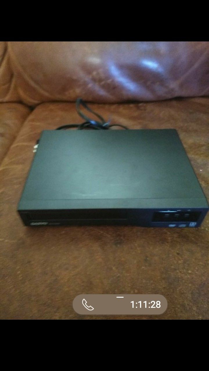 DVD player with 15 DVDs