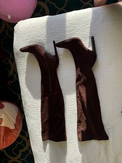 Womens knee high heel boots size 11