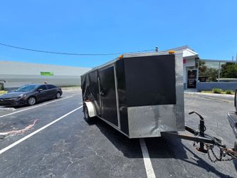 Trailer 5x12 "2020" used, but pulls great no leaks 5"4 hight interior good tires clean documentation in hand ✋️ READ DESCRIPTION FIRST, LEA PRIMERO.