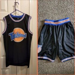 Men's tune Squad Jersey And Shorts