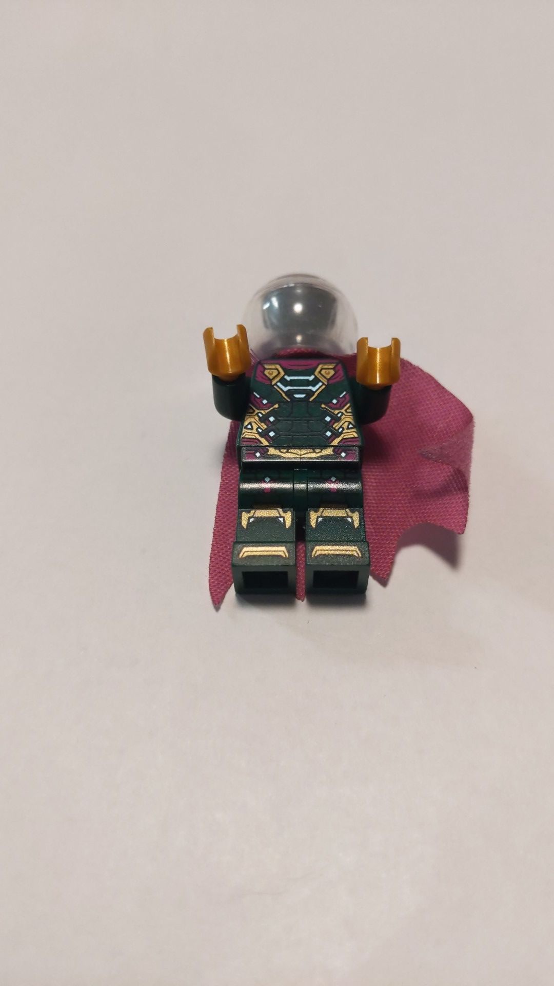 Lego Spiderman Far From Home Mysterio minifigure