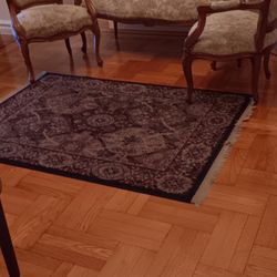 Sofa With Two Chairs 