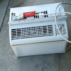 GE Window Air Conditioner 