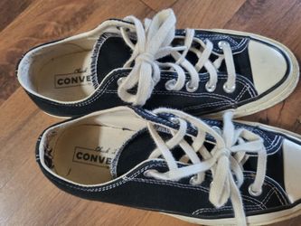 Converse Chuck Taylor Low Top Sneakers