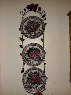 Antique Chinese Collectible Plates And Holder 