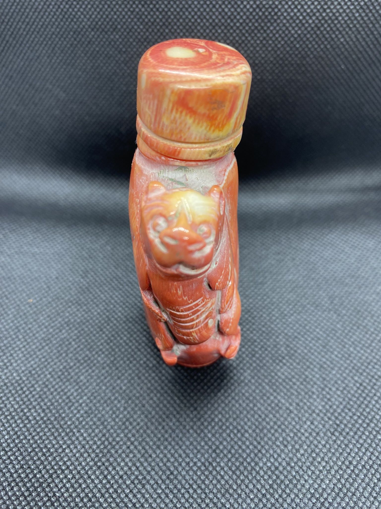 Outstanding RARE Chinese Antique Coral Crouching Tiger Snuff Bottle