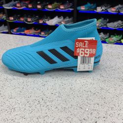 Adidas Soccer Cleat 6.5,7,10,11 Left 