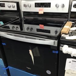 New Scratch And Dent Whirlpool 5 Burner Glass Top Stainless Steel Range. 1 Year Warranty 