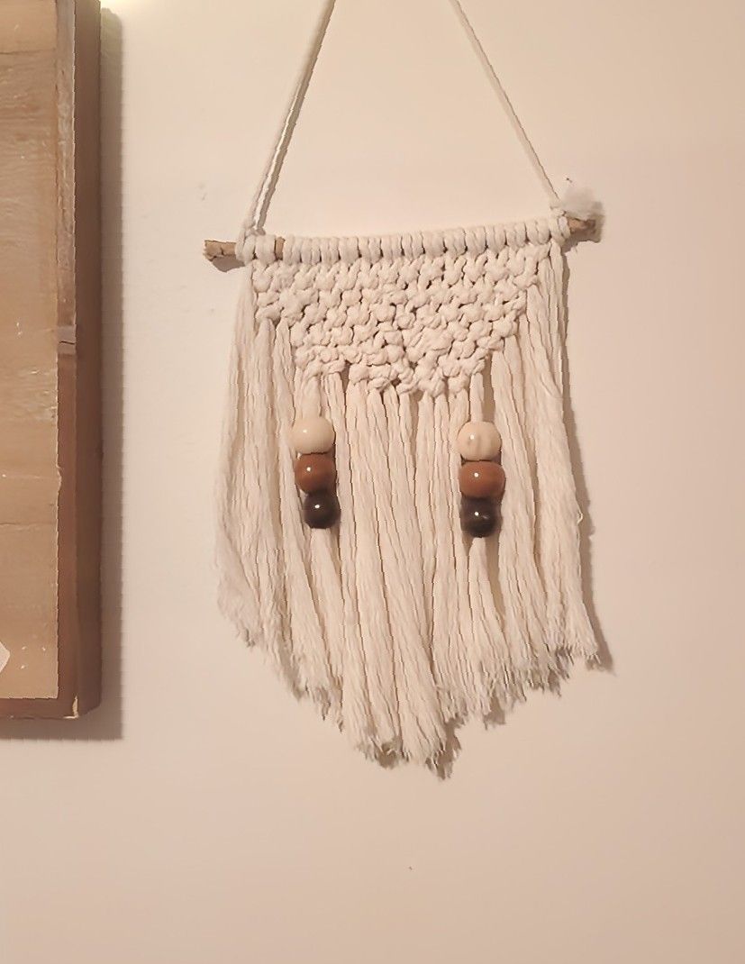 Small Mancrame Wall Decor