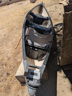 Oldtown saranac 146 fishing canoe / boat