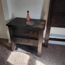 Head board $45.  1End Table$30..... Mirror $40