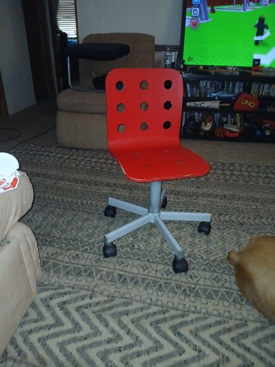 Kids Adjusting Rolling Chair