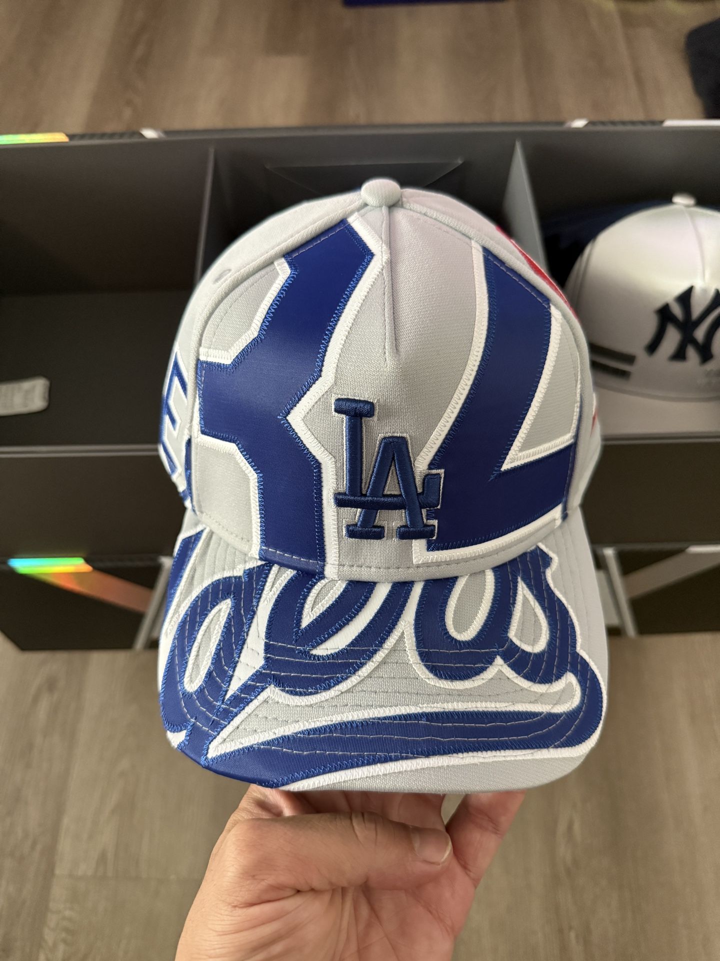 Topps X Lids X Mitchell and Ness Player Chase Series 2 Dodgers 1/1 Fernando Valenzuela, JERSEY PRO PINCH
