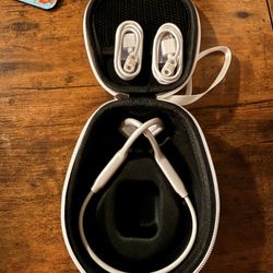 Bonesoundz Pro with 2 Chargers And Travel Case Included