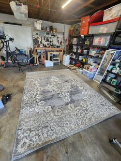 Grey and White Area Rug, 7.5 ft x 9.5 ft