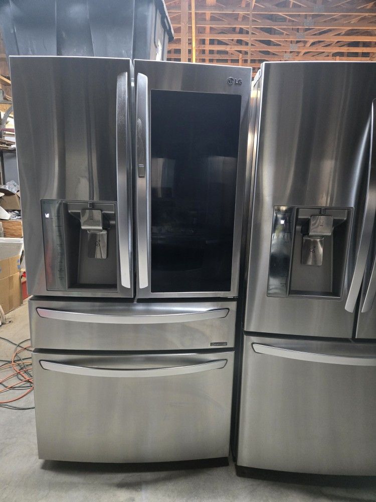 Refrigerator Lg In Great Condition