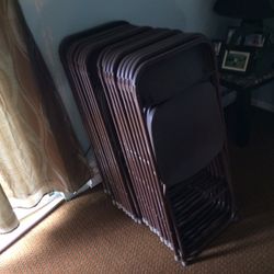 Se renta sillas y mesas