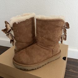 UGG  Boots 