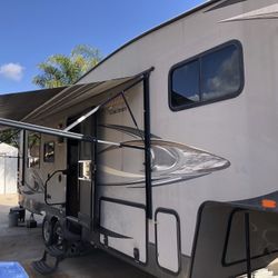 RV Fifthwheel