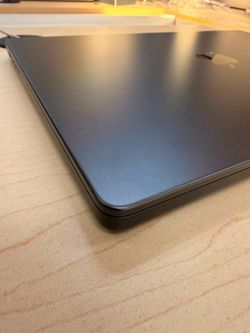 Macbook Pro 16 M3 18GB RAM 512GB SSD Pro Chip 