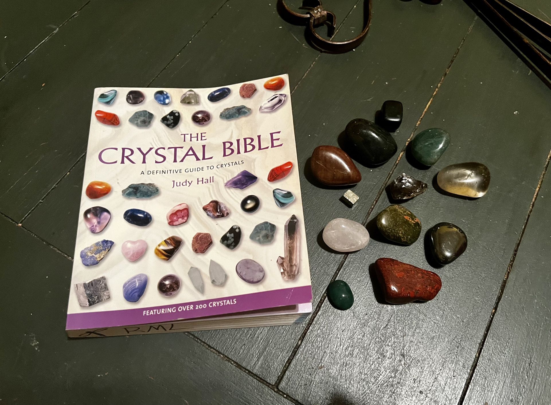 THE CRYSTAL BIBLE: A Definitive Guide To Crystals By Judy Hall & 12 Various Semi Precious Gemstones/Crystals 