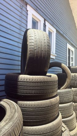 Vendo 4 Llantas Medida 235-45-18 Muy Buenas Condiciones