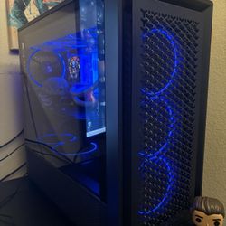 Gaming Pc With Led Screen Keyboard And Mouse 