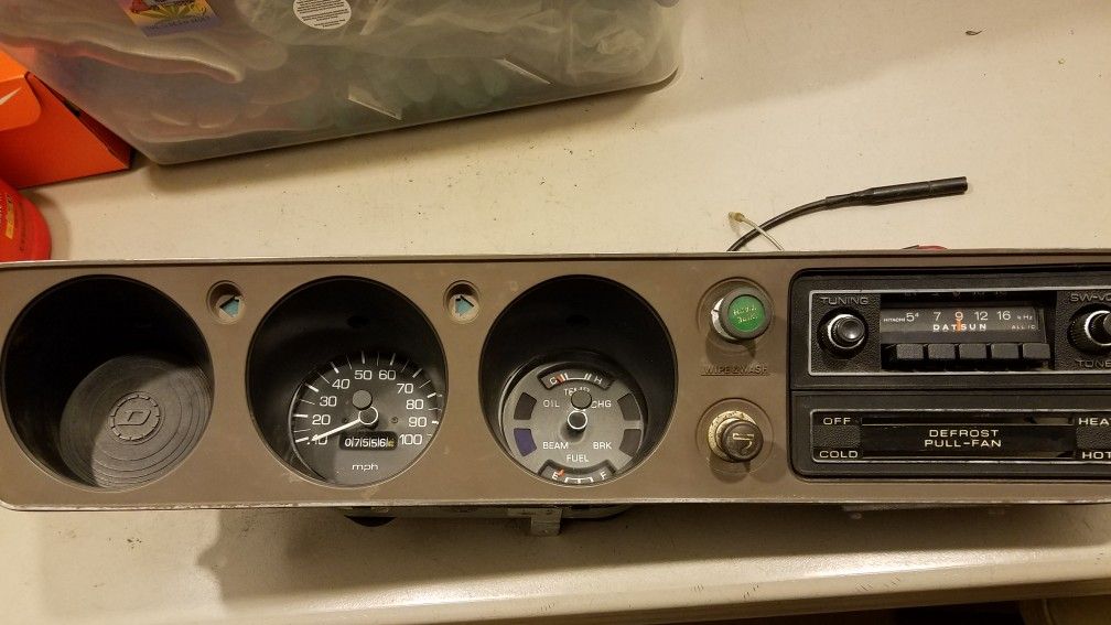 Datsun 620 Dash Bezel/Gauges,Radio,Switchs for Sale in Washougal, WA