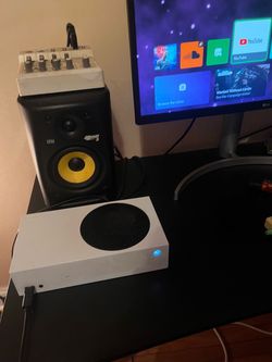 Microsoft Xbox Series S Console