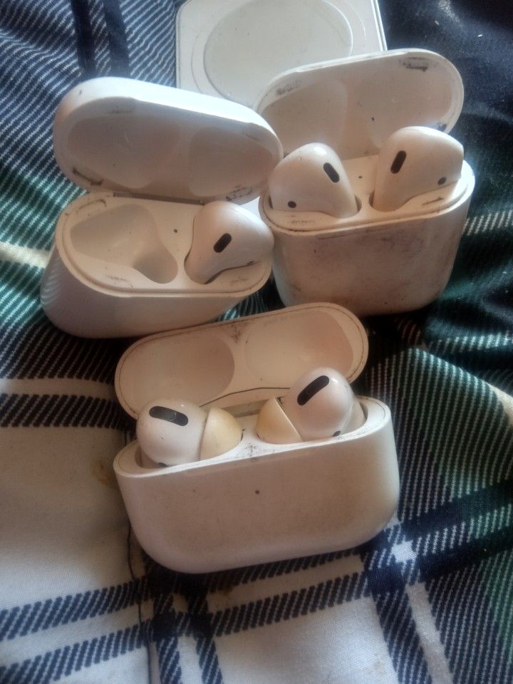 Apple Earbuds