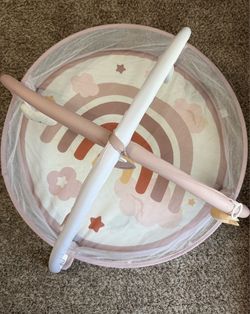 Baby play pit