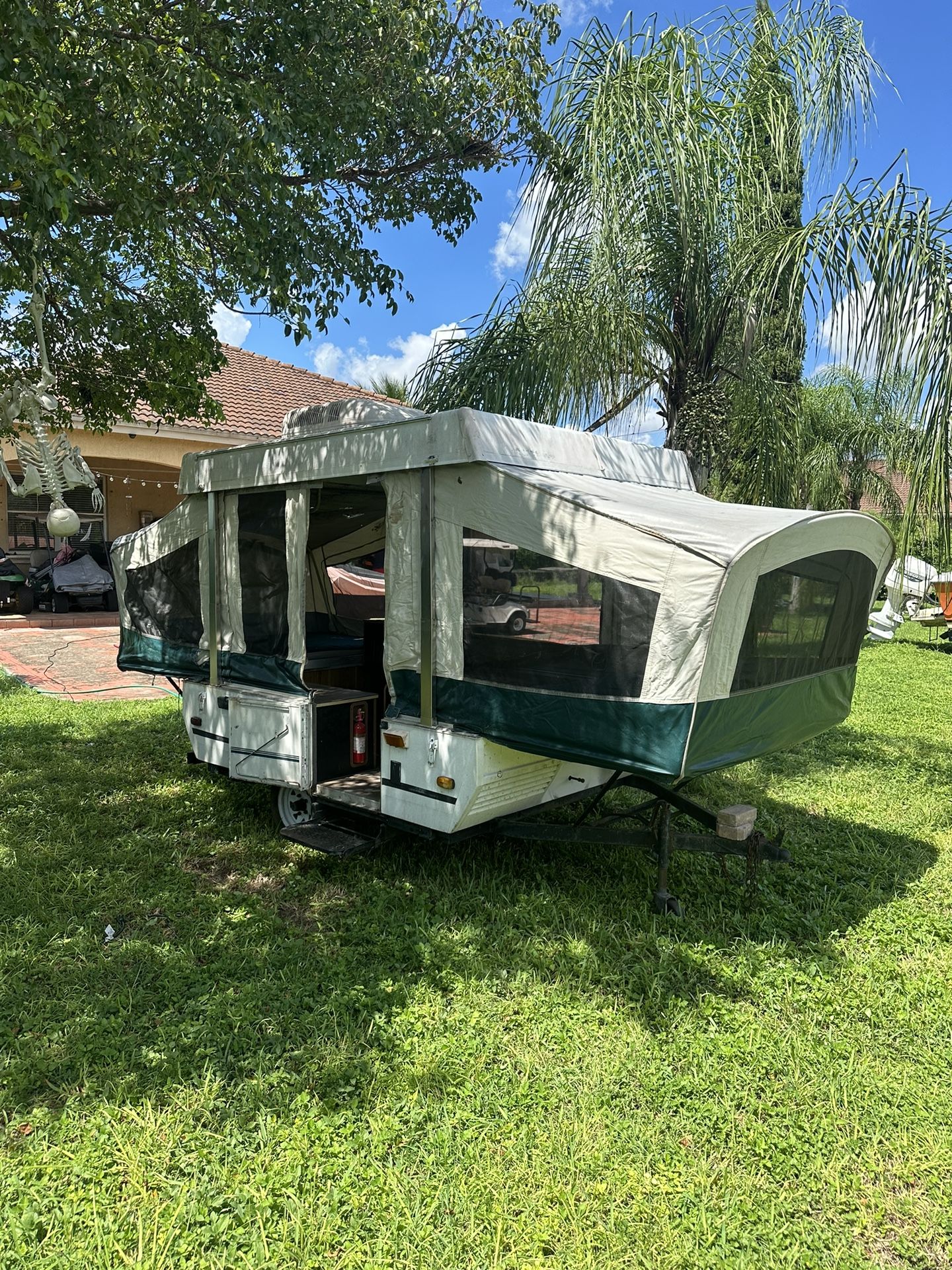 Coleman Pop Up Camper 1992 for Sale in Miami, FL OfferUp