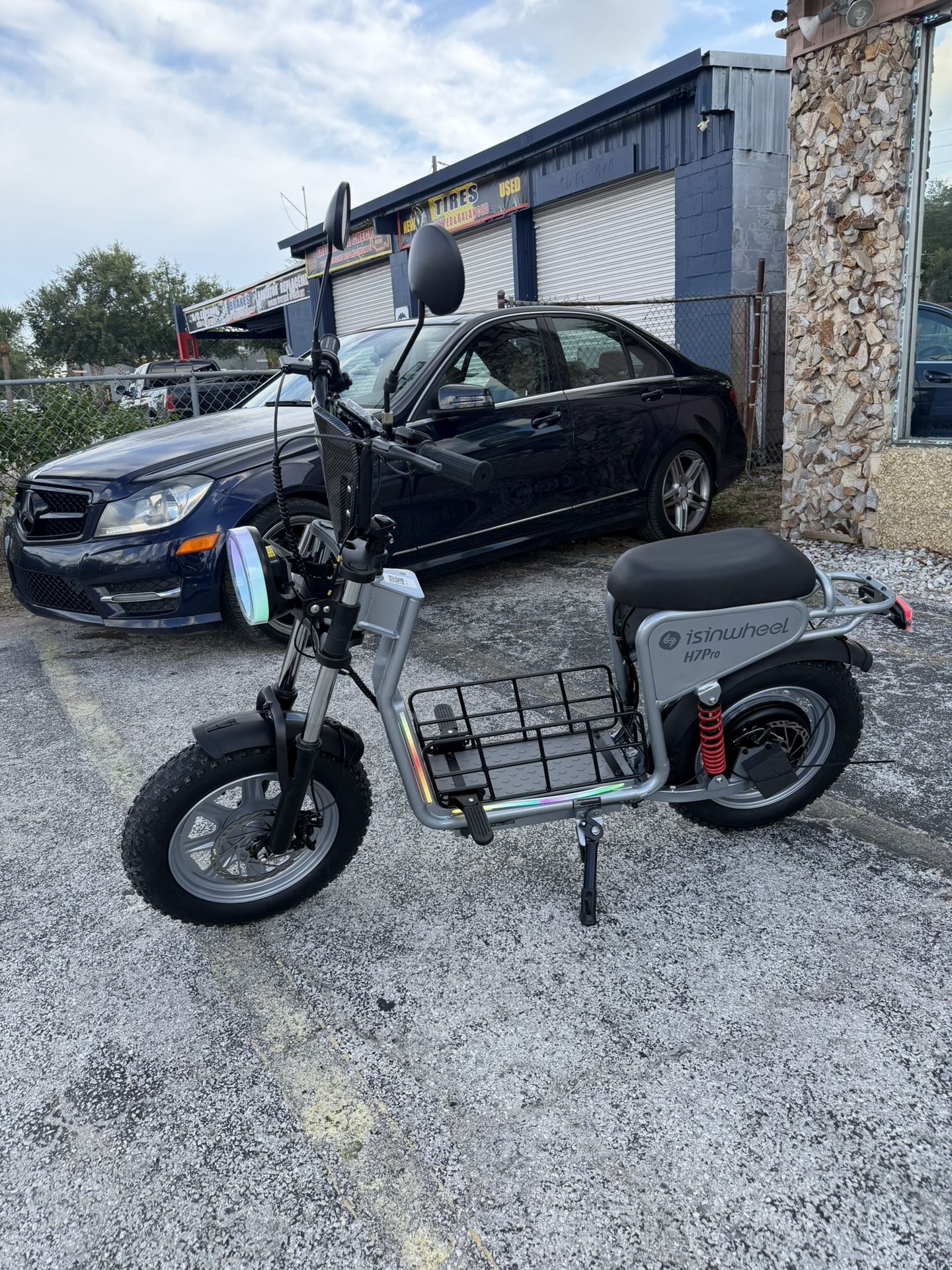 Isinwheel H7 Pro Electric Scooter