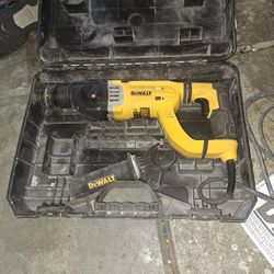 Dewalt  HD 1 1/8" SDS  Plus Rotary 140 Obo