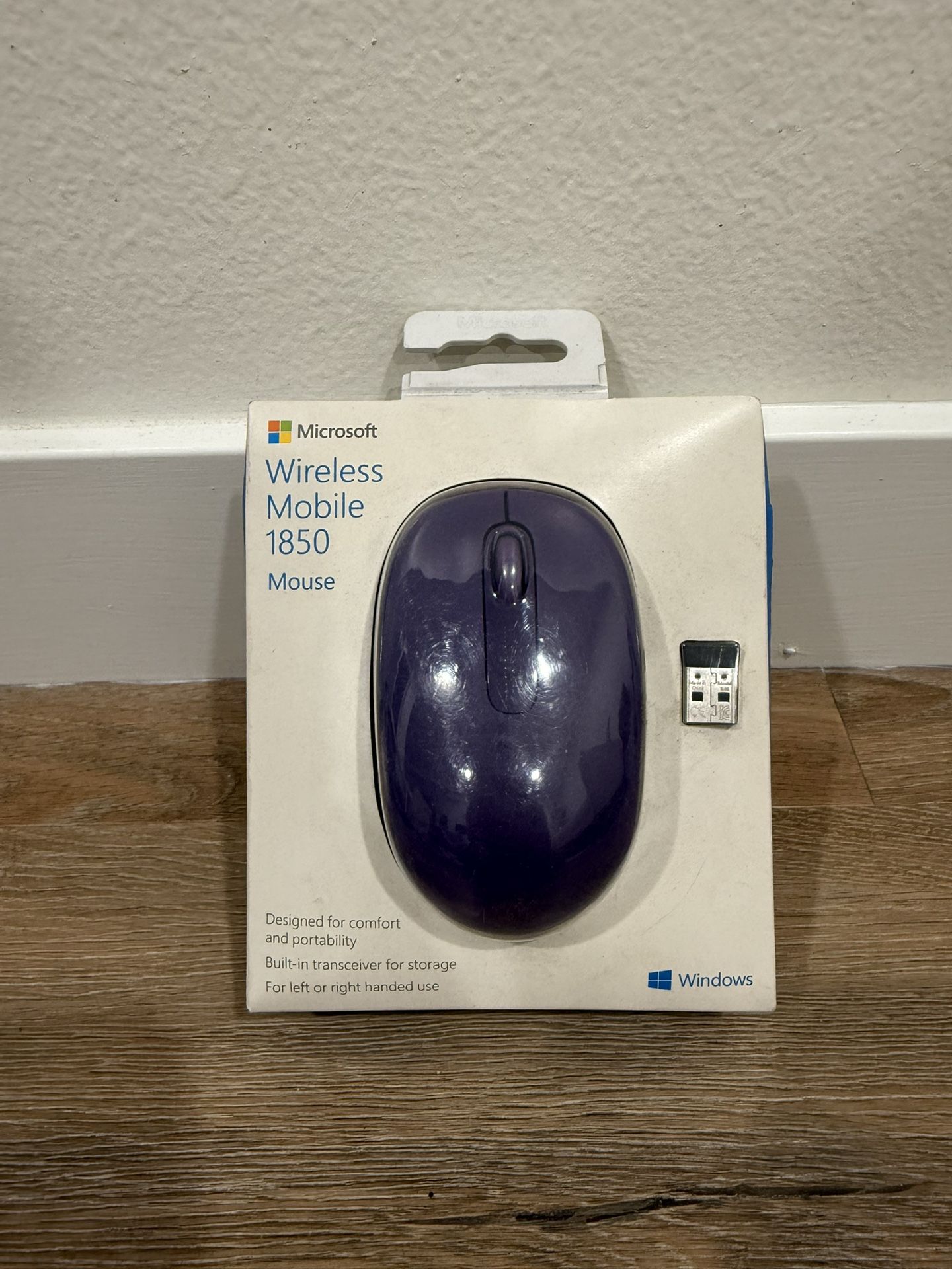 Microsoft Wireless Mobile Mouse - NEW