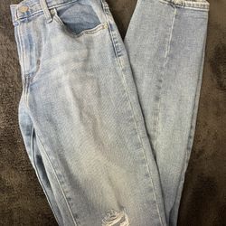 Levi Strauss & Co High Rise Straight Jeans
