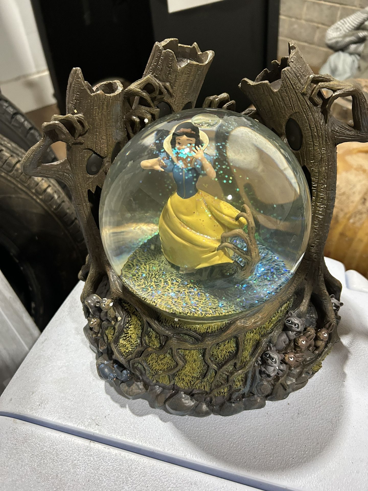 Cinderella Snow Globe
