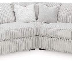 New OVERSIZED 3 Pc Sectional 
