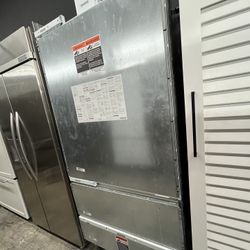 Sub Zero Bottom Freezer Built In Panel Ready 36” Refrigerator 