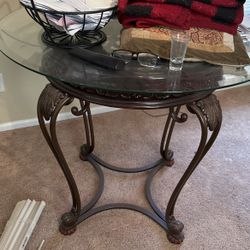 Round Dining Room, Coffee Table 2 Barstools Plus A Wine Rack