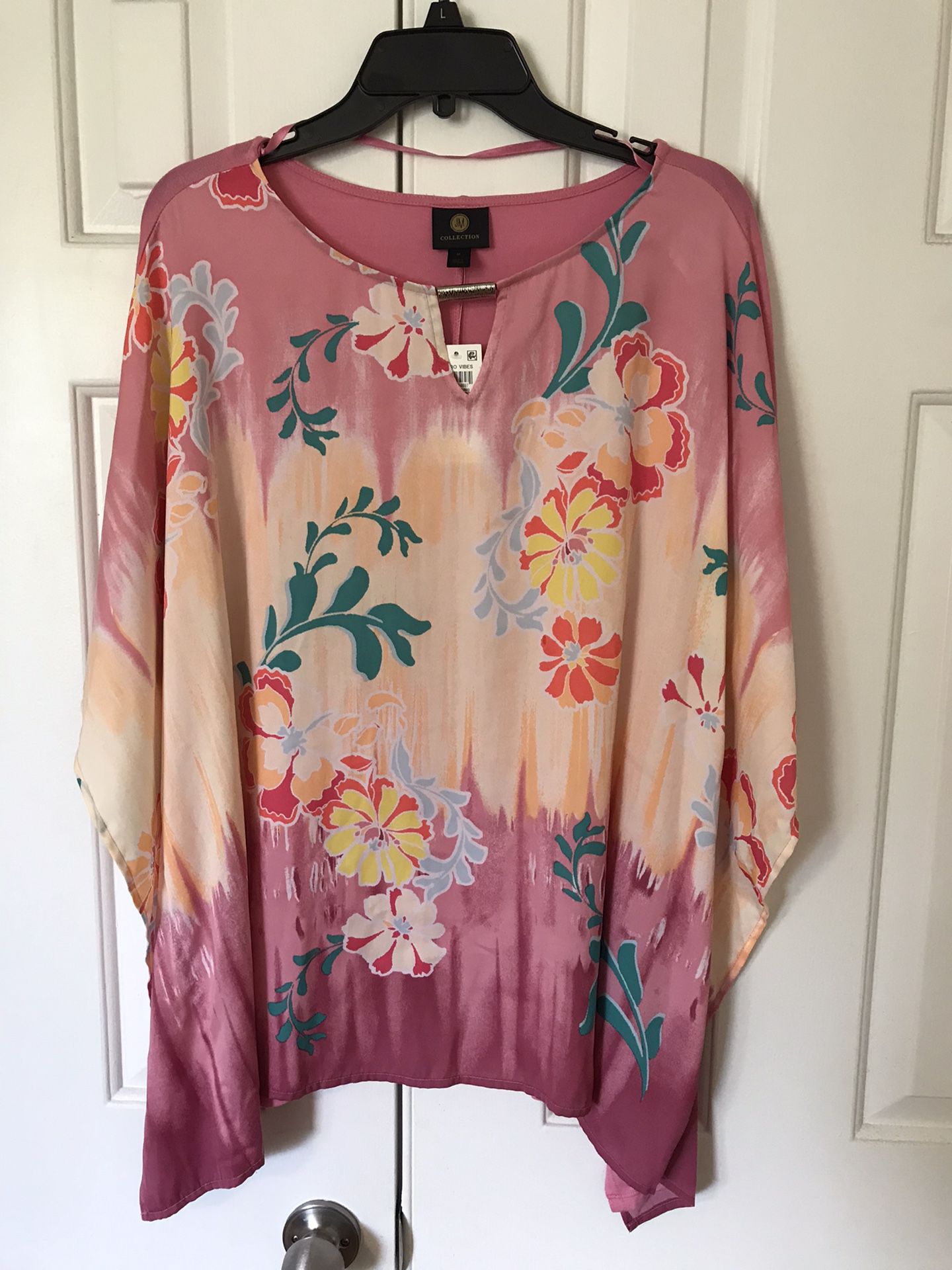 JM Collection Poncho Top/size M/brand New 